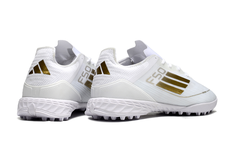 Bota de Fútbol para Césped Artificial Adidas F50 TF Blanca e Dourado "Day Spark Pack"