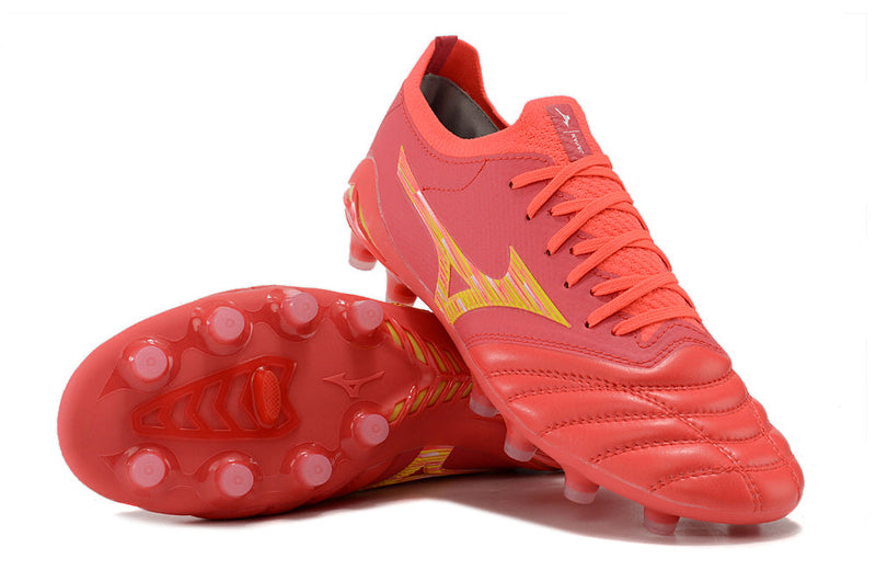 Bota de Fútbol Campo Mizuno Morelia Neo 4 Beta FG Roja e Dourada "Release Pack"
