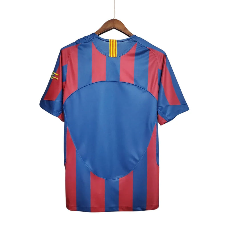 Camiseta Barcelona 05/06 Retro - Azul e Roja