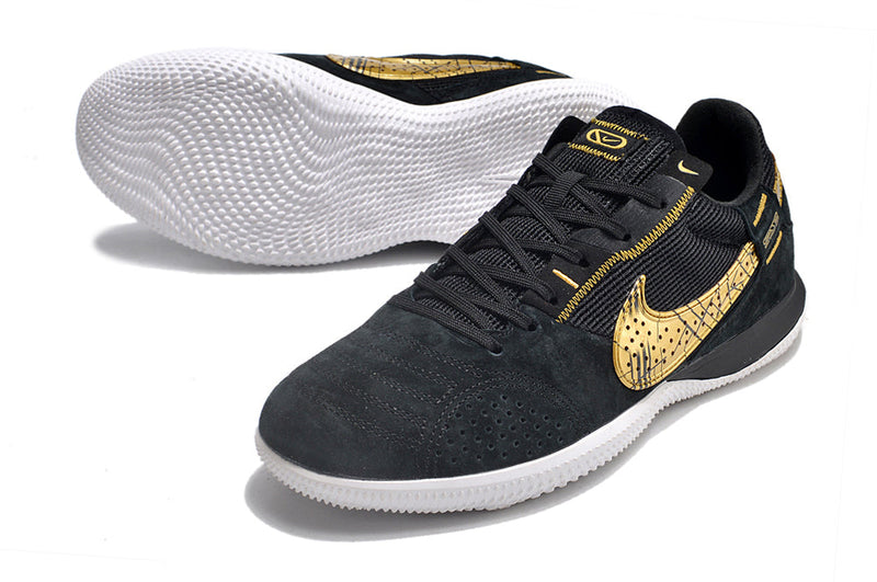 Bota de Fútbol Sala Nike StreetGato IC Negra e Dourada