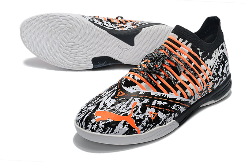 Bota de Fútbol Sala Puma Future Z 1.3 IC Negro, Blanco e Naranja "Teaser"