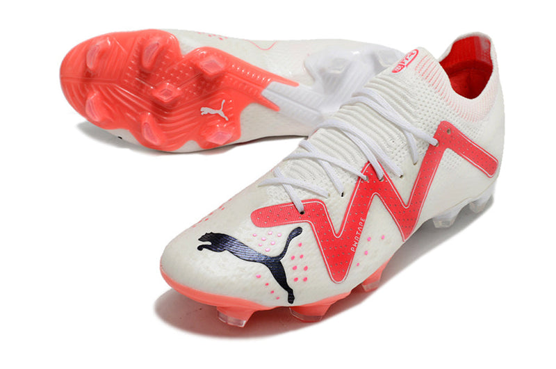 Bota de Fútbol Campo Puma Future Ultimate FG Blanca e Rosa "Breakthrought Pack"